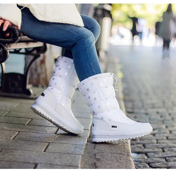 Women’s Mid-Calf Snow Boots